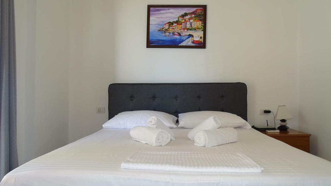 Appartamenti Vista Mare Saranda Exterior foto